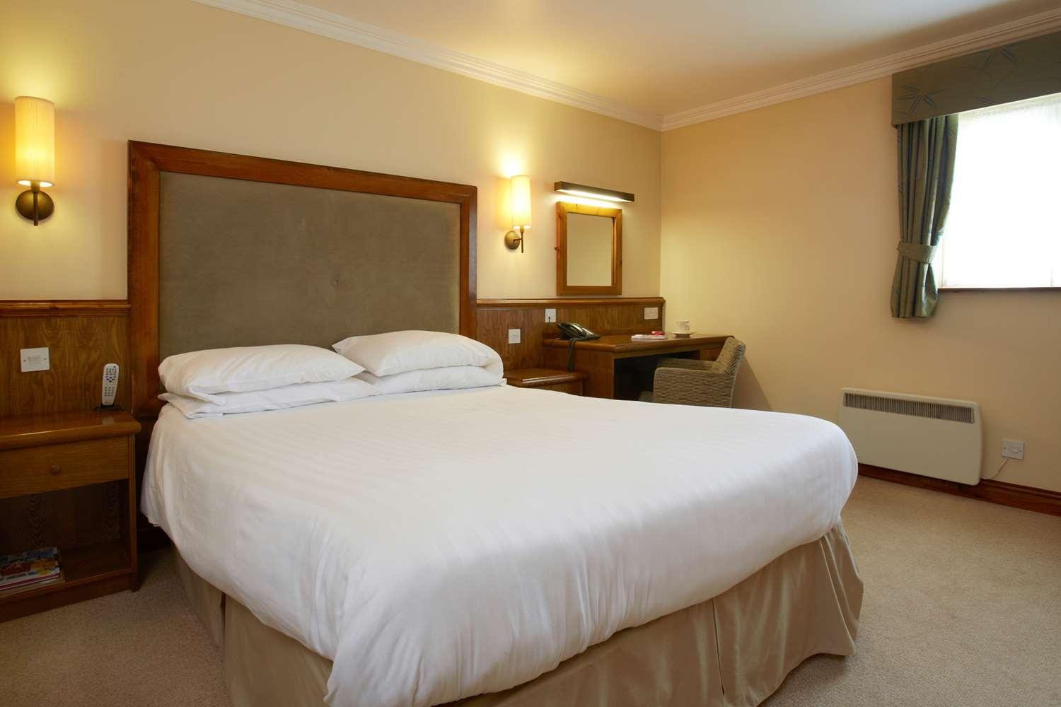 Best Western Plus Pastures Hotel Doncaster Bagian luar foto